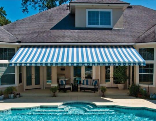 Plymouth Meeting retractable awnings